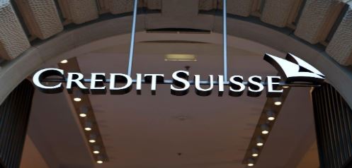 UBS and the Swiss government sign a loss protection agreement concerning the takeover of Credit Suisse